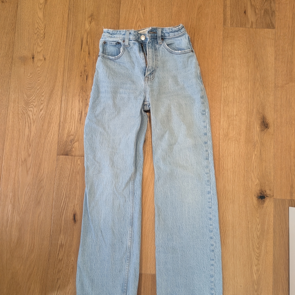Abercrombie & Fitch 90's Relaxed Fit Jeans